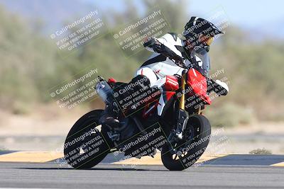 media/Oct-13-2025-Moto Forza (Mon) [[a66d839500]]/4-C Group/Session 4 Turn 7/